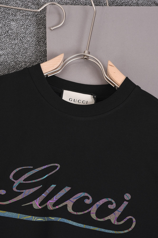 ブランドTシャツ背面デザイン